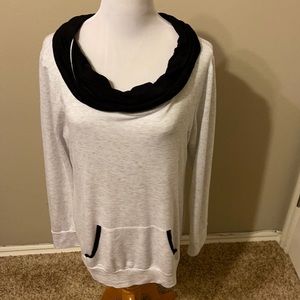 ❤️ BNLK lightweight sweatshirt.  Medium